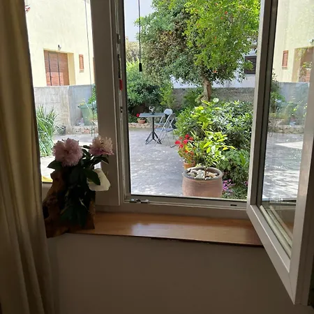 Apartment In - Frane Raslina